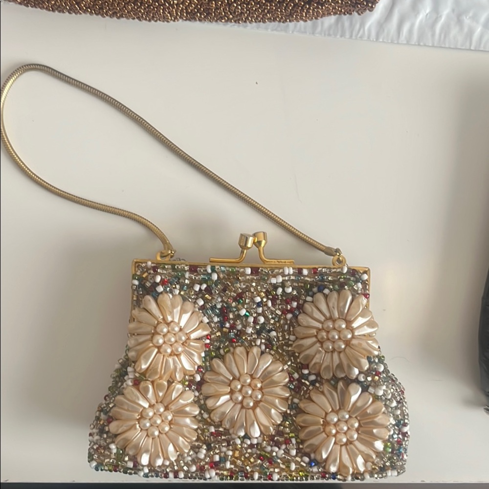 Elegant Floral Beaded Handbag